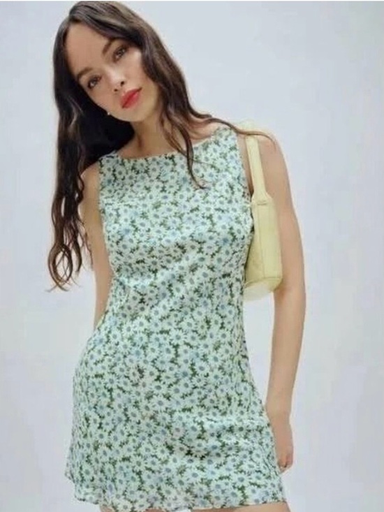 Reformation Dresses & Skirts - Reformation Mint Green Daisy Mini Dress